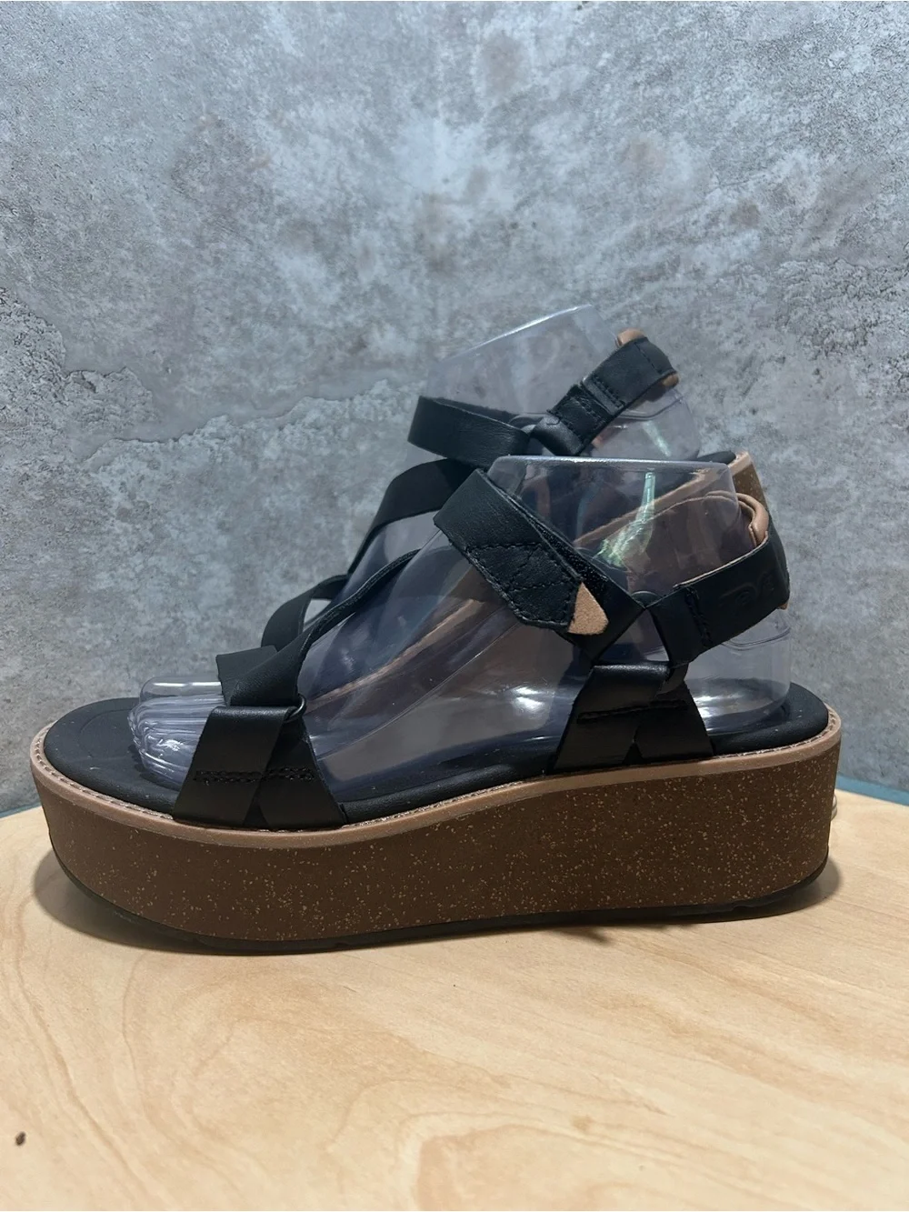 Teva Women's Madera Wedge Sandals size 9